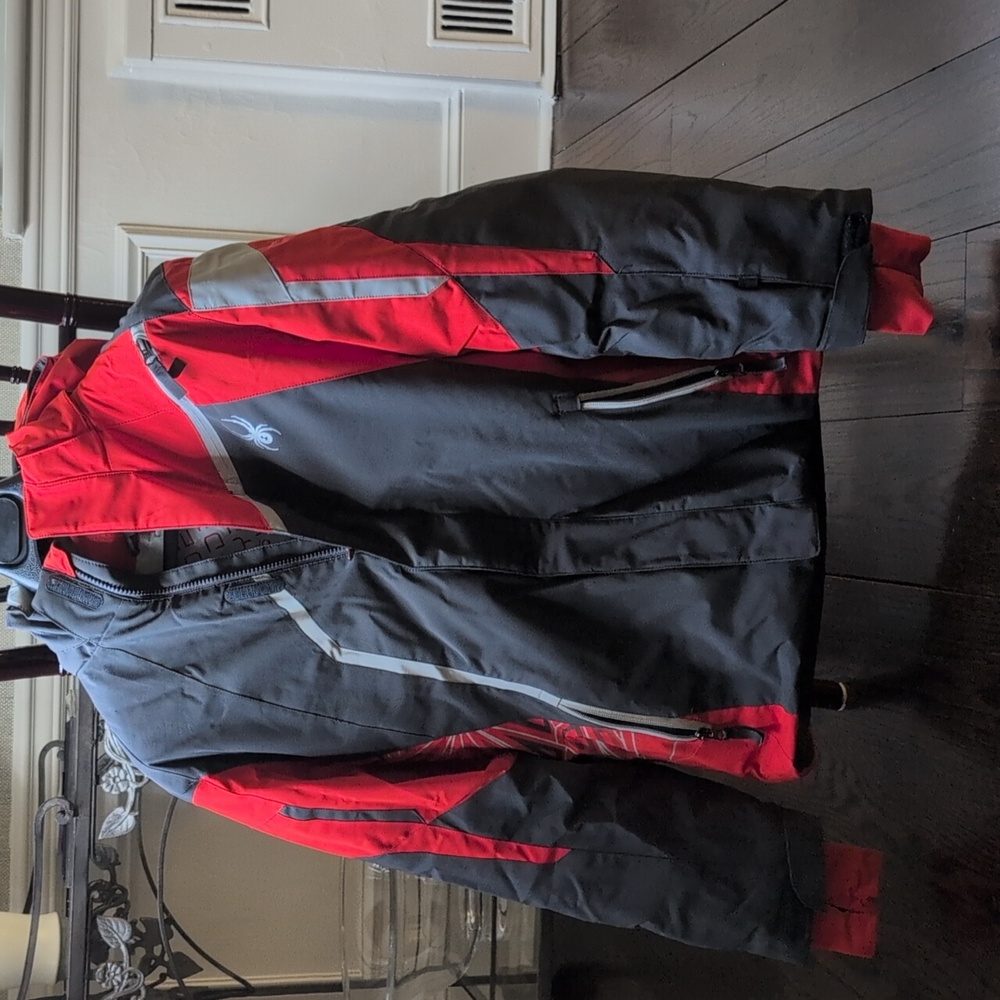 Boy's Spyder ski jacket size 18, excellent condition